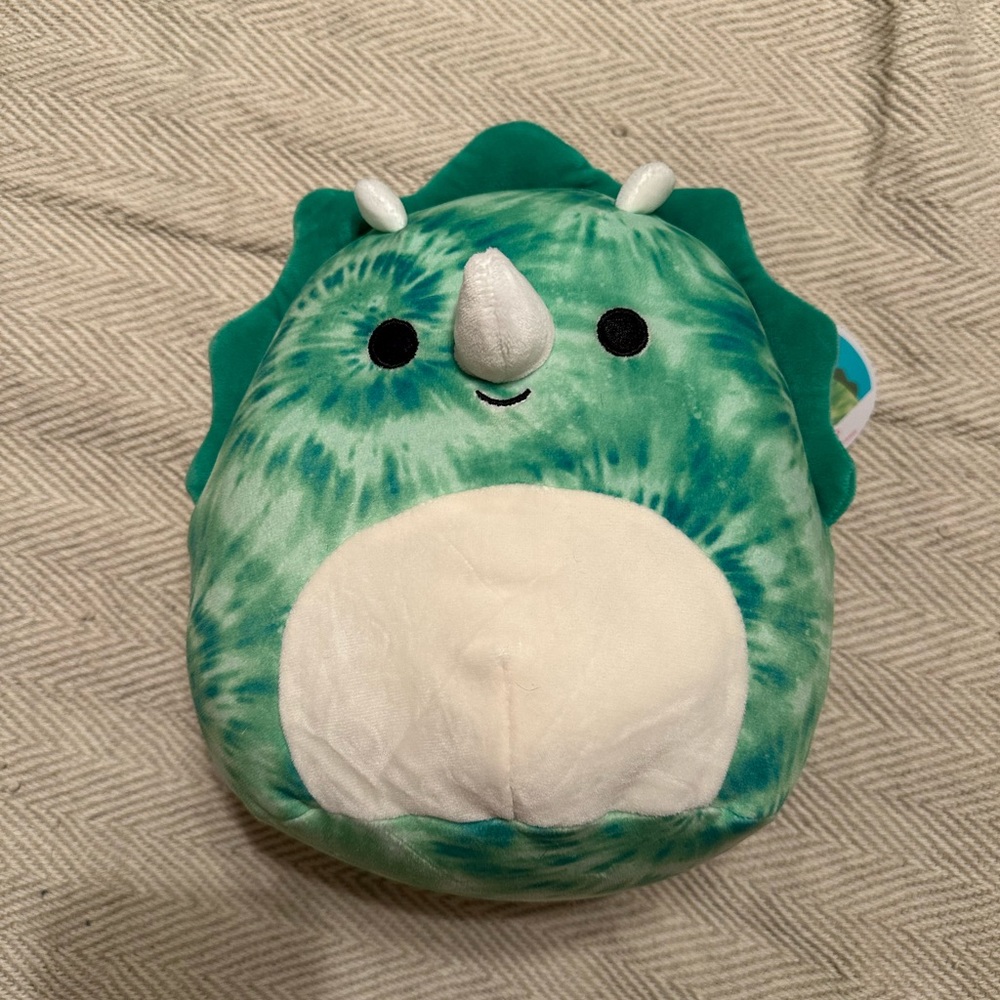 Squishmallow Rocio the Triceratops